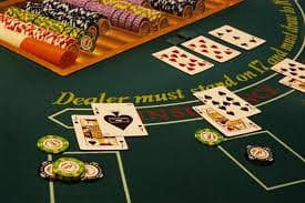 Antarmuka aplikasi mobile bandit101 menampilkan menu utama dengan permainan slot dan opsi pembayaran